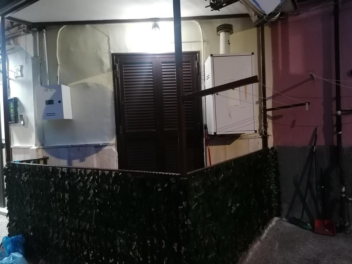 مبيت وإفطار نابولي Casa Amelia المظهر الخارجي الصورة